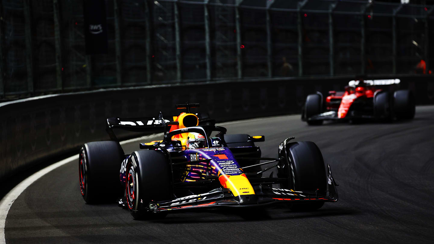 LAS VEGAS, NEVADA - NOVEMBER 18: Max Verstappen of the Netherlands driving the (1) Oracle Red Bull