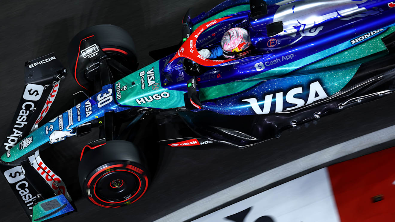 LAS VEGAS, NEVADA - NOVEMBER 21: Liam Lawson of New Zealand driving the (30) Visa Cash App RB VCARB 01 on track during practice ahead of the F1 Grand Prix of Las Vegas at Las Vegas Strip Circuit on November 21, 2024 in Las Vegas, Nevada. (Photo by Clive Rose - Formula 1/Formula 1 via Getty Images)