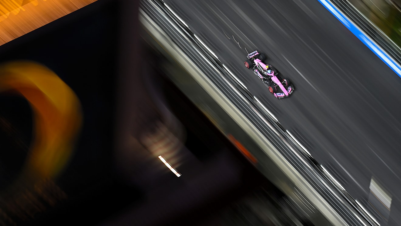 LAS VEGAS, NEVADA - NOVEMBER 21: Pierre Gasly of France driving the (10) Alpine F1 A524 Renault on track during practice ahead of the F1 Grand Prix of Las Vegas at Las Vegas Strip Circuit on November 21, 2024 in Las Vegas, Nevada. (Photo by Clive Mason/Getty Images)