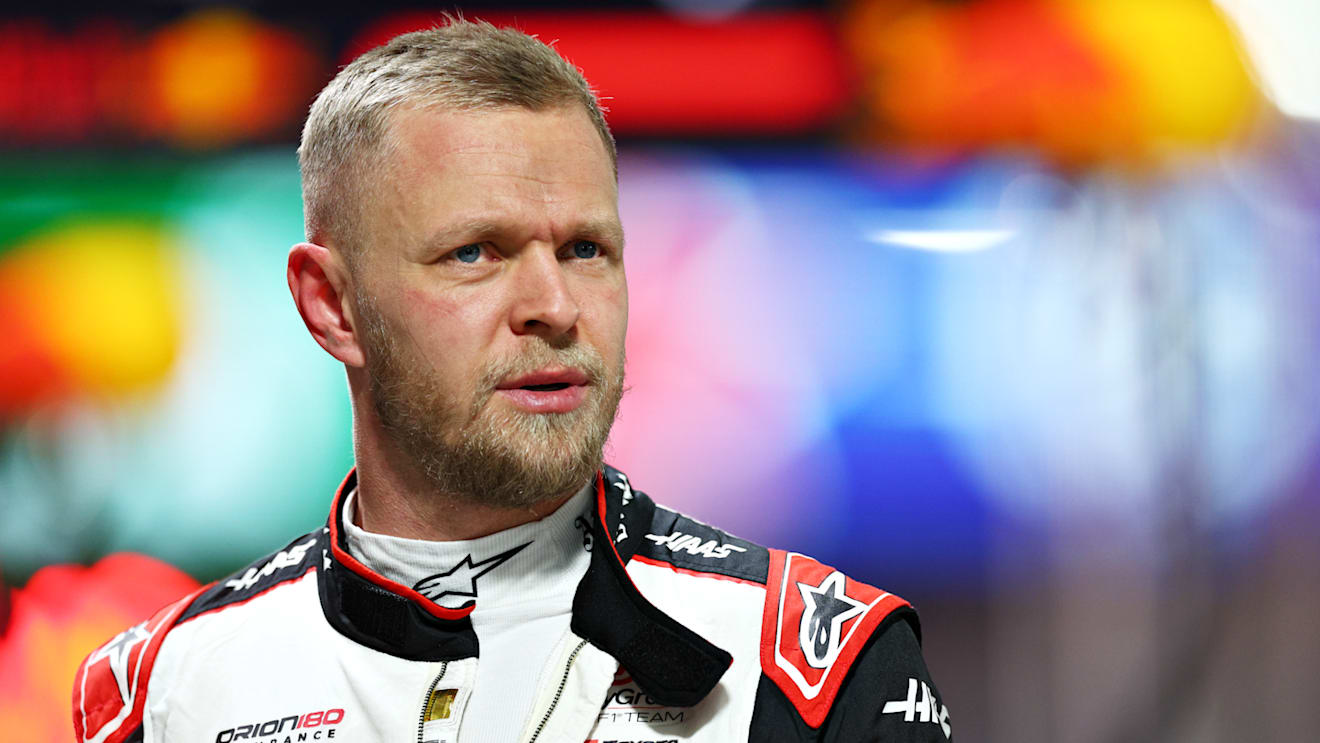 LAS VEGAS, NEVADA - NOVEMBER 22: 12th placed qualifier Kevin Magnussen of Denmark and Haas F1 walks in the Pitlane during qualifying ahead of the F1 Grand Prix of Las Vegas at Las Vegas Strip Circuit on November 22, 2024 in Las Vegas, Nevada. (Photo by Clive Rose - Formula 1/Formula 1 via Getty Images)