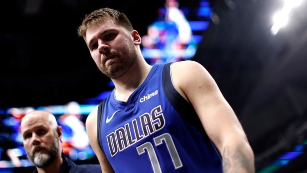 Luka Dončić out for one month with left calf injury