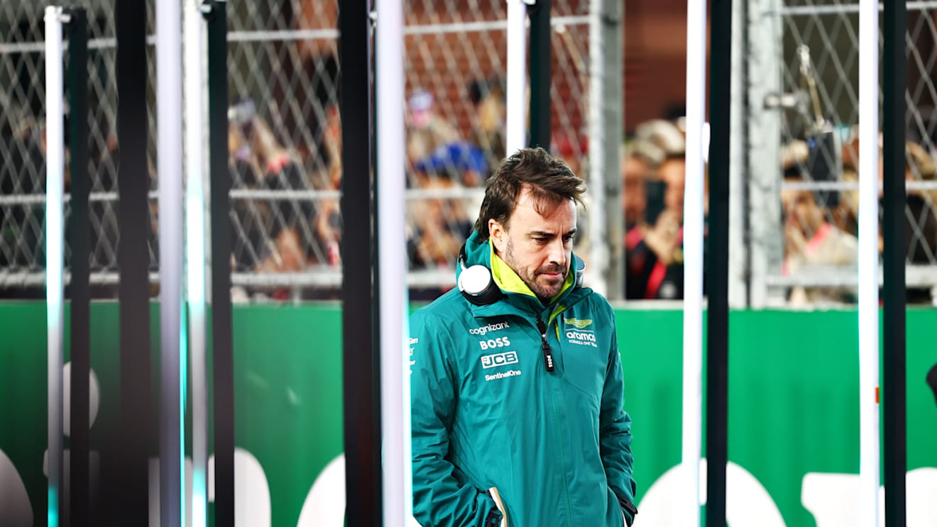 LAS VEGAS, NEVADA - NOVEMBER 23: Fernando Alonso of Spain and Aston Martin F1 Team looks on from the drivers parade prior to the F1 Grand Prix of Las Vegas at Las Vegas Strip Circuit on November 23, 2024 in Las Vegas, Nevada. (Photo by Mark Thompson/Getty Images)