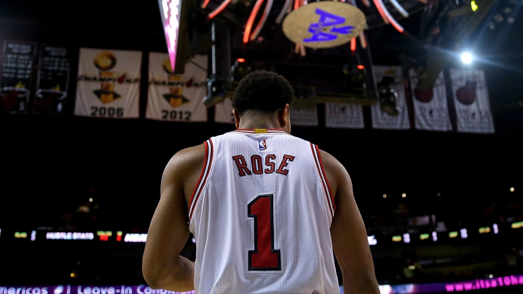 Bulls to retire Derrick Rose's No. 1 jersey next season