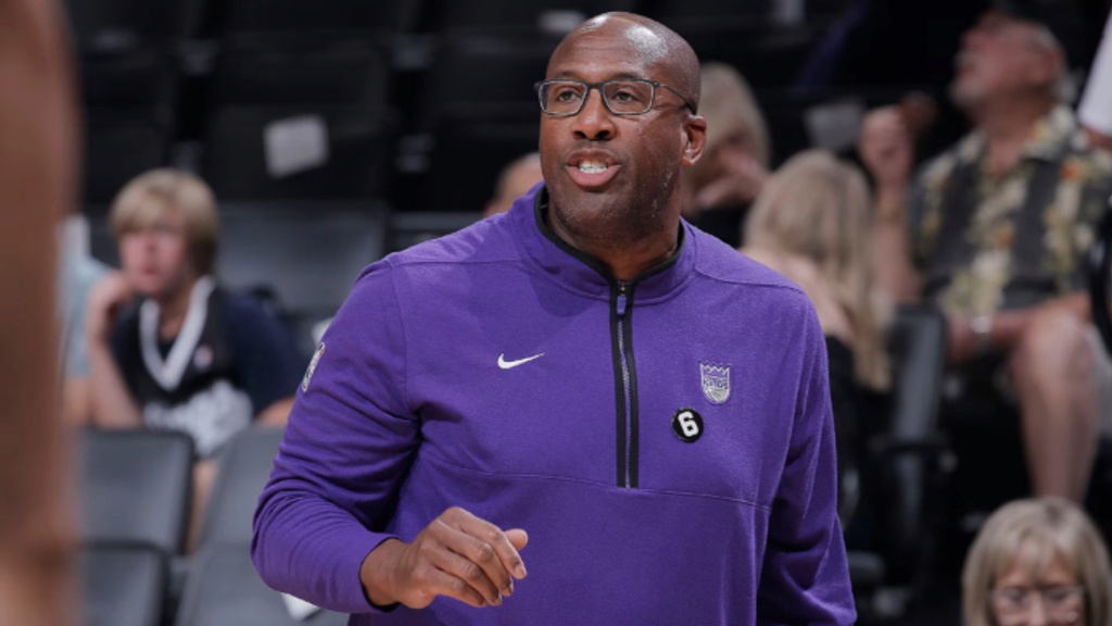 NBA coaches express dismay over Mike Brown’s dismissal by Kings