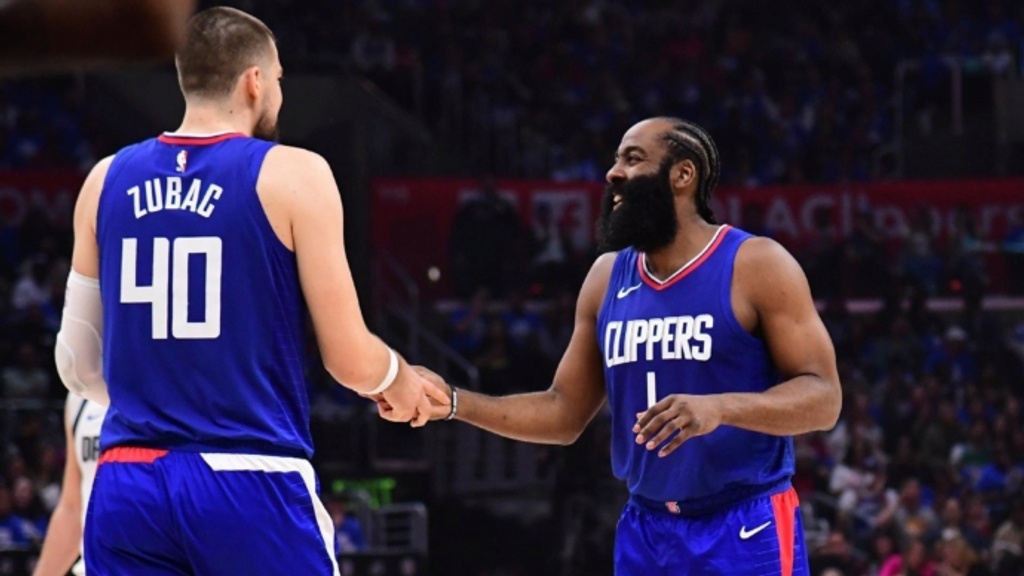 How the Clippers have managed to stay afloat in the tough Western Conference