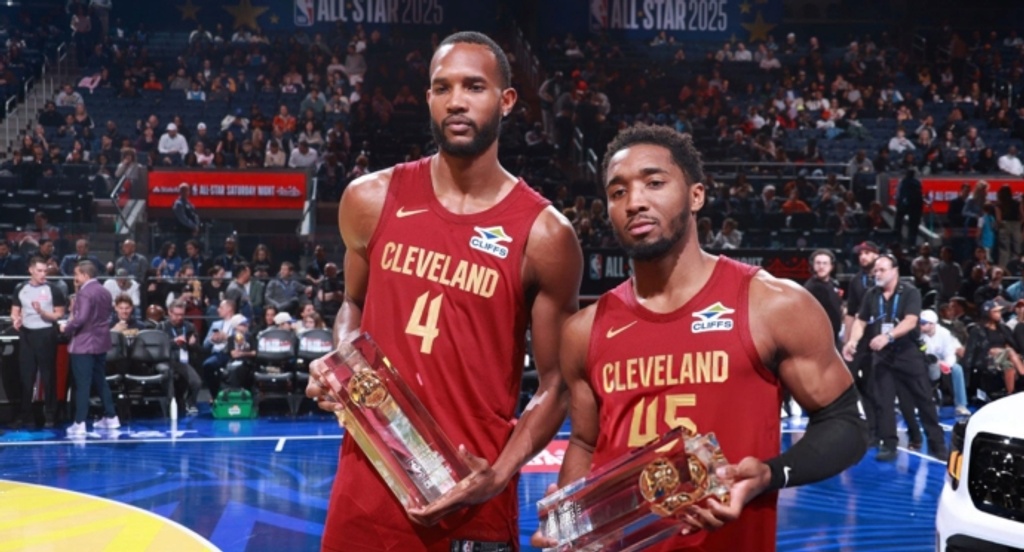 Team Cavs win 2025 NBA Skills Challenge